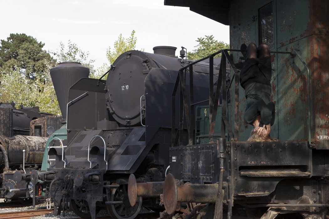 11_CK_4833